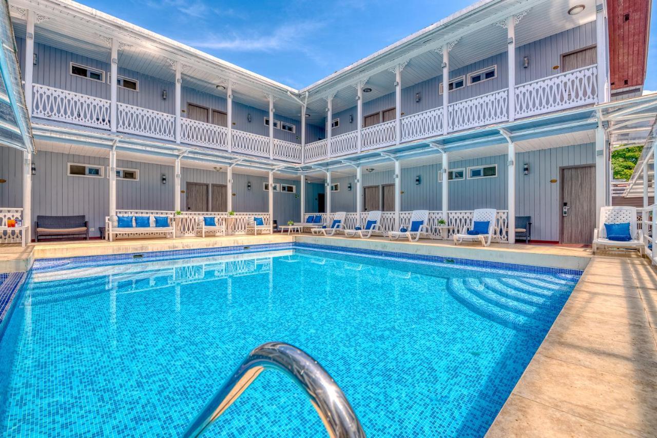 Swans Cay Hotel Bocas Town Ngoại thất bức ảnh